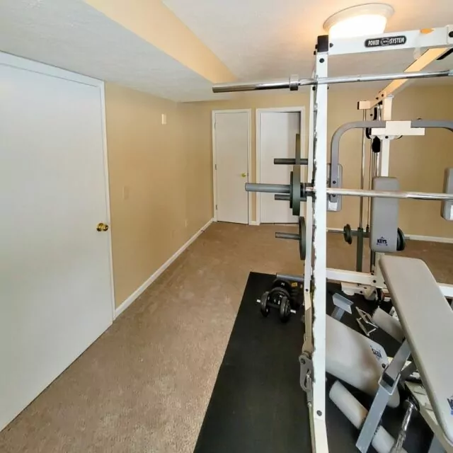What better way to stick to your New Year's resolutions than to refresh your home gym with a new color! 🏋️‍♂️💪 Transform your workout space into an inspiring oasis with a fresh coat of paint. Let the vibrant hues energize your routine and motivate you to reach your fitness goals. It's time to elevate your exercise experience and make 2024 your healthiest year yet!